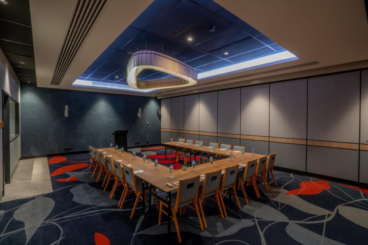 Holiday Inn Sydney St Marys By Ihg Zewnętrze zdjęcie